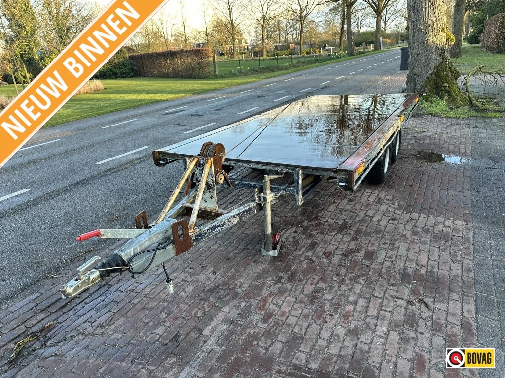 autotransporter autoambulance machinetransporter Eu1.750,00, Gebruikt