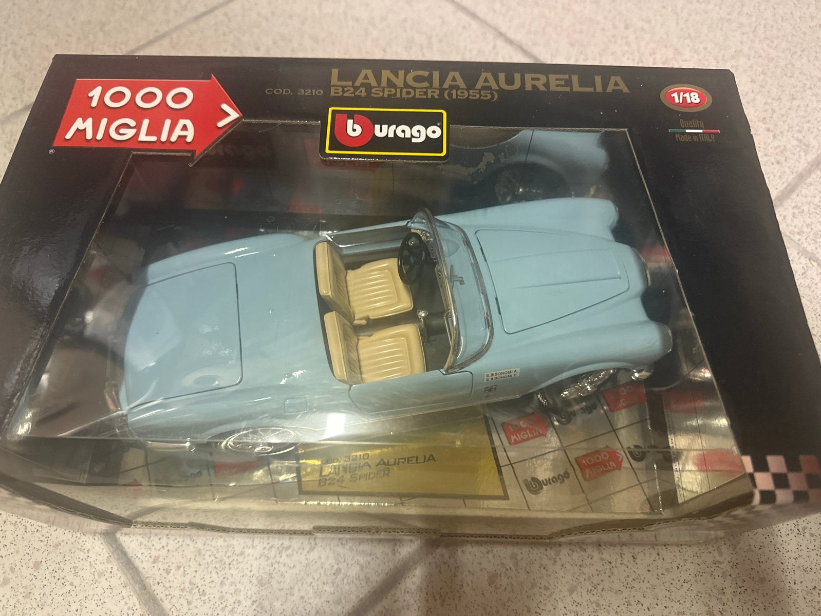 Burago Lancia Aurelia B24 Spider 1955 1:18 modelauto, Ophalen of Verzenden, Nieuw, Auto, Bburago