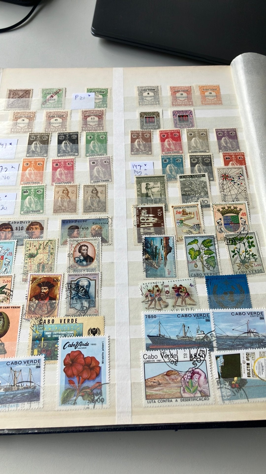 Afrika, bijna alles postfris, 40 pag., Ophalen of Verzenden, Buitenland
