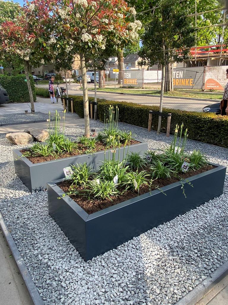 metalen (stalen) plantenbakken bloembakken, Nieuw, Ophalen of Verzenden, Balkon, Metaal