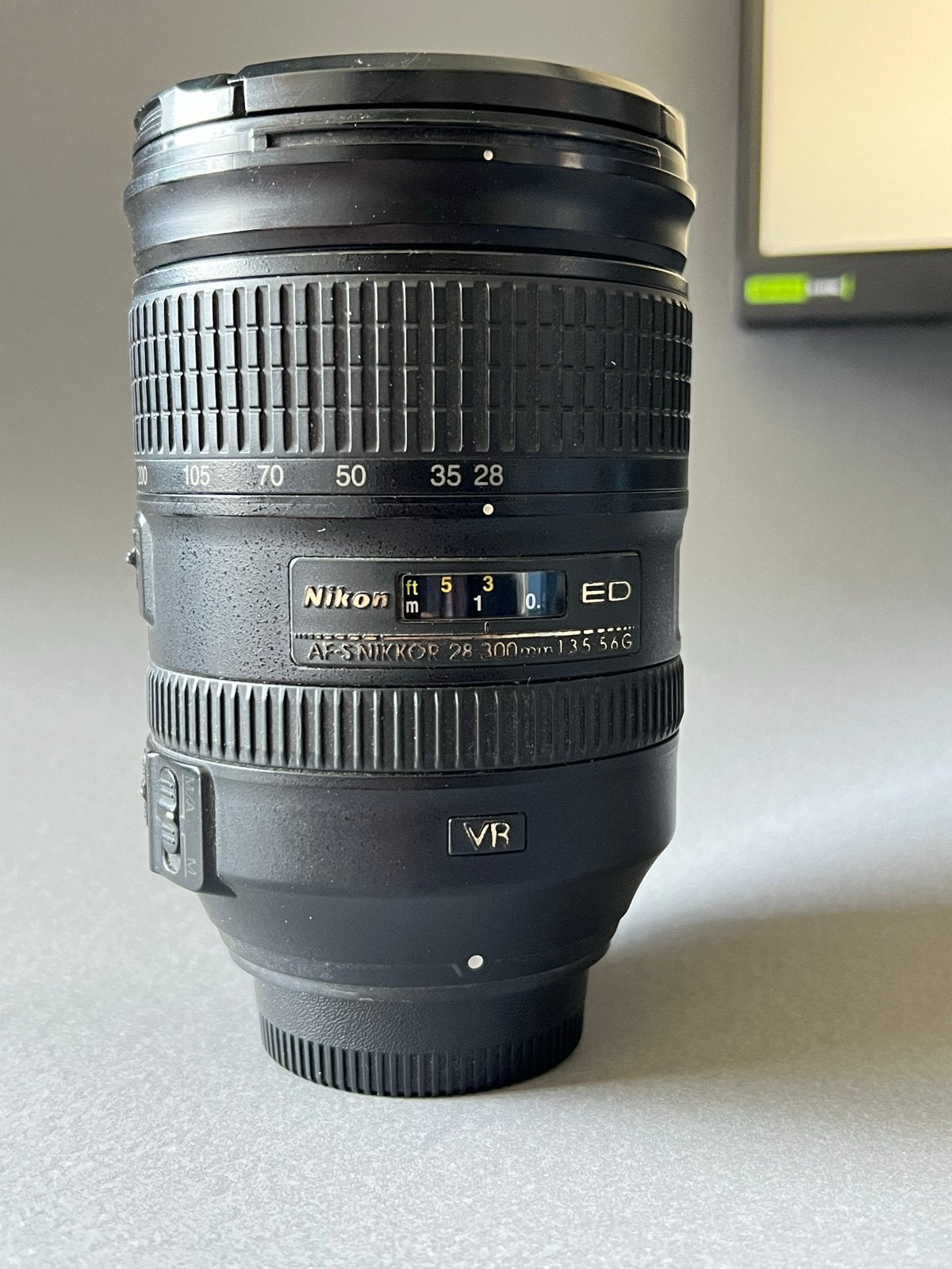 Nikon Nikkor 28-300mm f/3.5-5.6G ED VR Lens, Audio, Tv en Foto, Fotografie | Lenzen en Objectieven, Gebruikt, Autofocus, Nikon