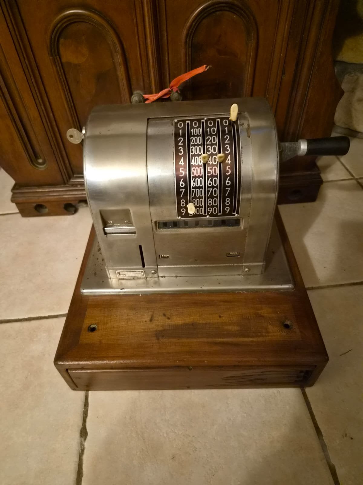 Antieke RIV mechanische kassa – werkend – Italië museum, Ophalen