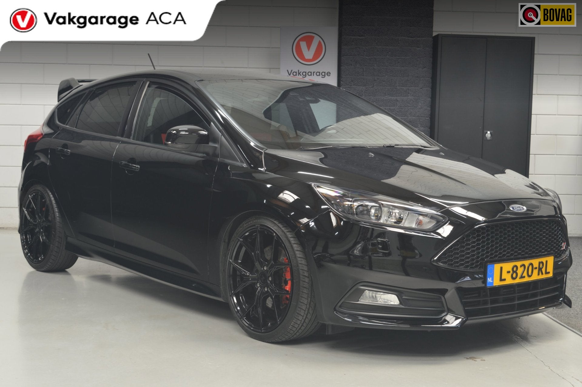 Ford Focus 2.0 ST // 250 PK // 122.000 km // CLIMA // NAVI /, Auto's, Gebruikt, Euro 6, 4 cilinders, Zwart