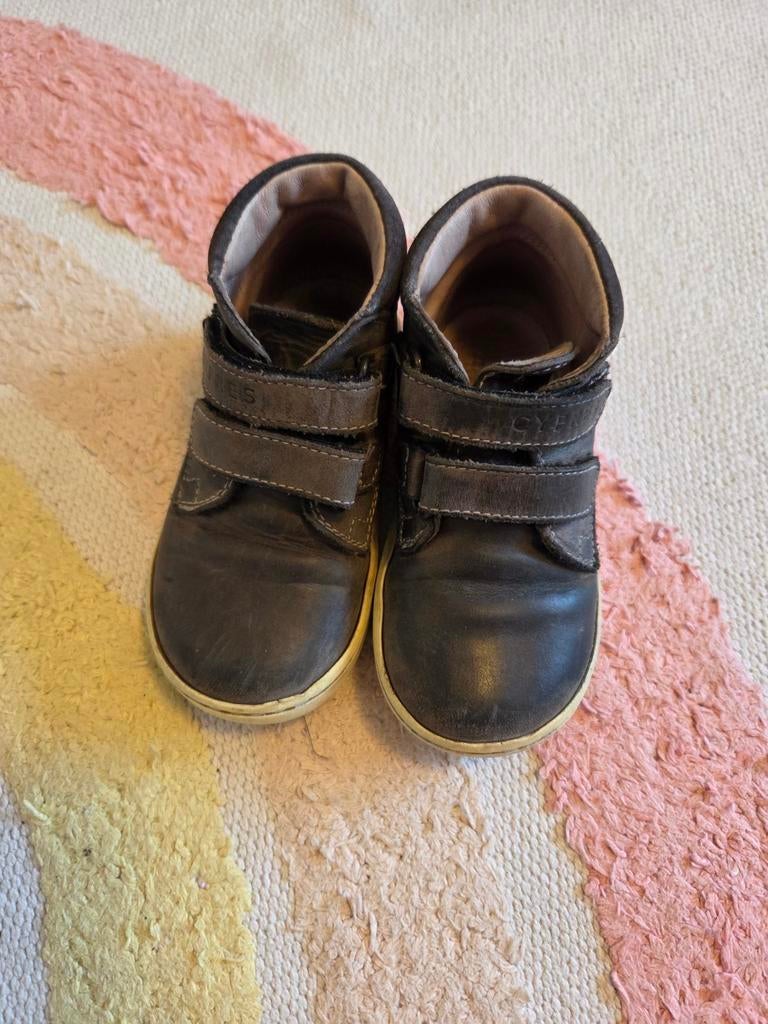 Cypres schoenen grijs leer maat 23 klittenband gedragen maar, Ophalen of Verzenden, Cypres, Jongetje, Gebruikt