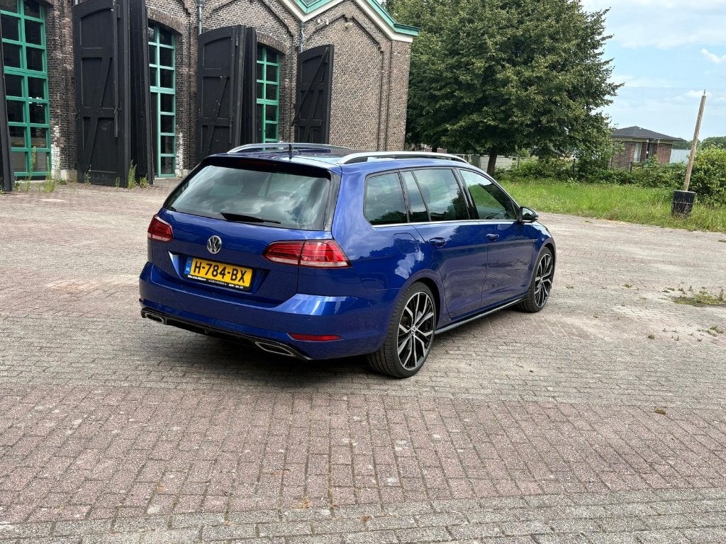 Foto 4 van Volkswagen Golf Variant R-line 7-DSG (Inruil mogelijk)