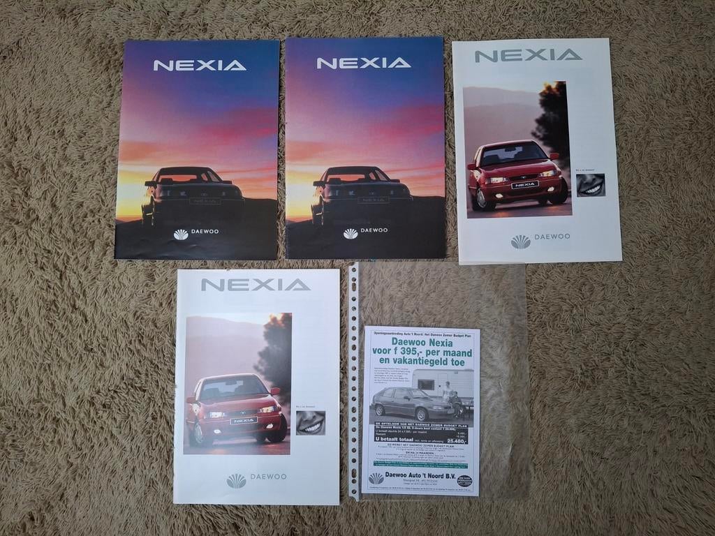 Lot autofolders Daewoo Nexia, Verzenden, Gelezen, Algemeen