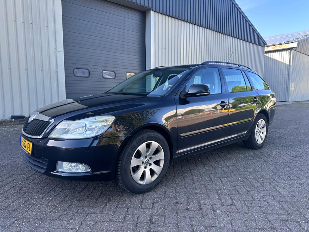 Skoda Octavia 1.4 TSI 90KW Combi 2009 Zwart Airco|PDC|LMV, Auto's, Skoda, Voorwielaandrijving, 4 cilinders, 1200 kg, Handgeschakeld