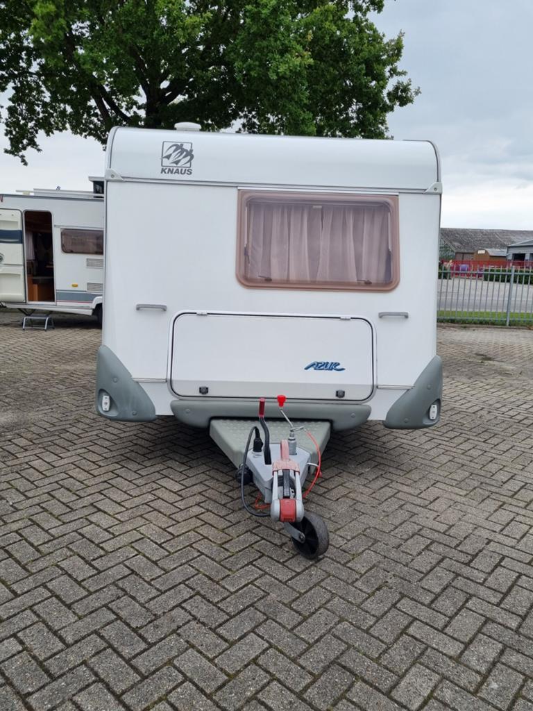 Nette caravan Knaus Azur, Caravans en Kamperen, Caravans, Particulier, tot en met 4, Rondzit, Knaus, Koelkast, Luifel, Mover, Ophalen