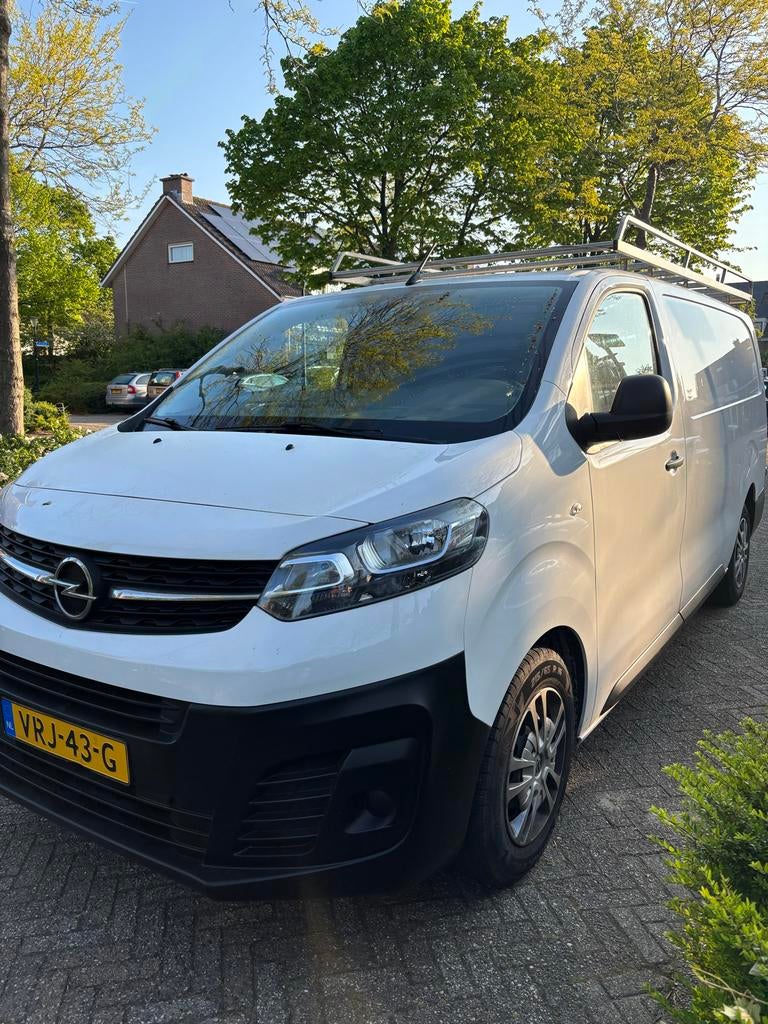 Opel Vivaro 2.0 Diesel 145pk L3H1 2022, Auto's, Voorwielaandrijving, Stof, 4 cilinders, Parkeersensor