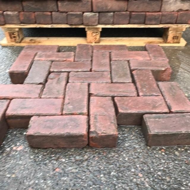 350m2 Prachtig oud gebakken klinkers keiformaat rood paars, Gebruikt, Keramiek, Klinkers, DeStenenMan