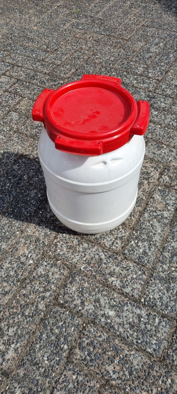Waterdichte opbergton/container 6 liter, Ophalen of Verzenden, Zo goed als nieuw