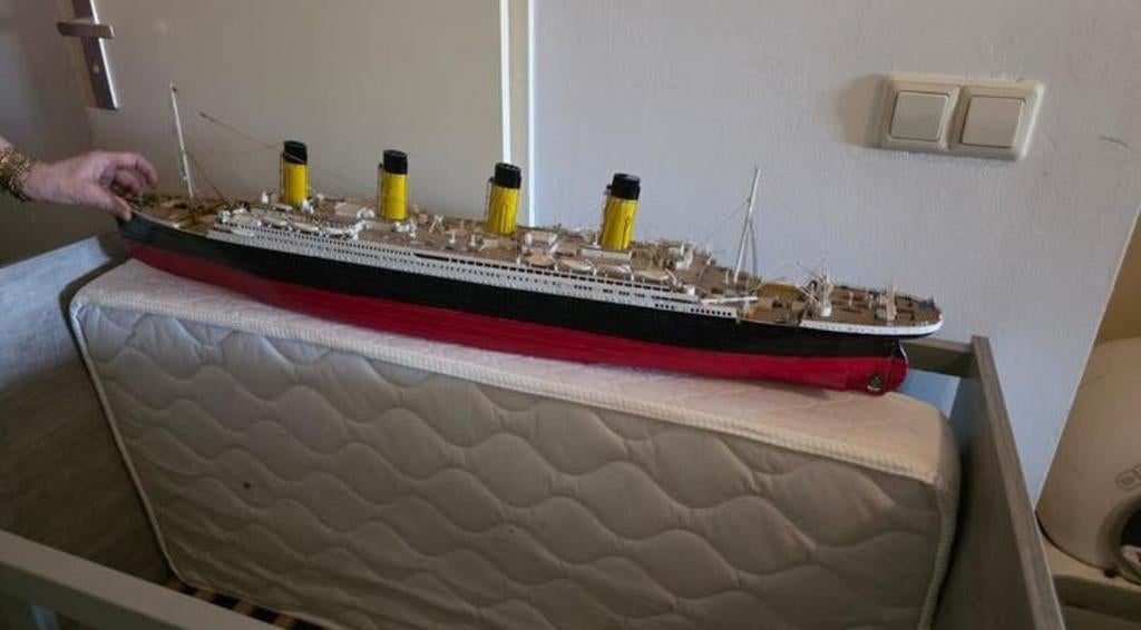 Groot handgemaakt RMS Titanic model 110 cm, Hobby en Vrije tijd, Modelbouw | Boten en Schepen, Ophalen