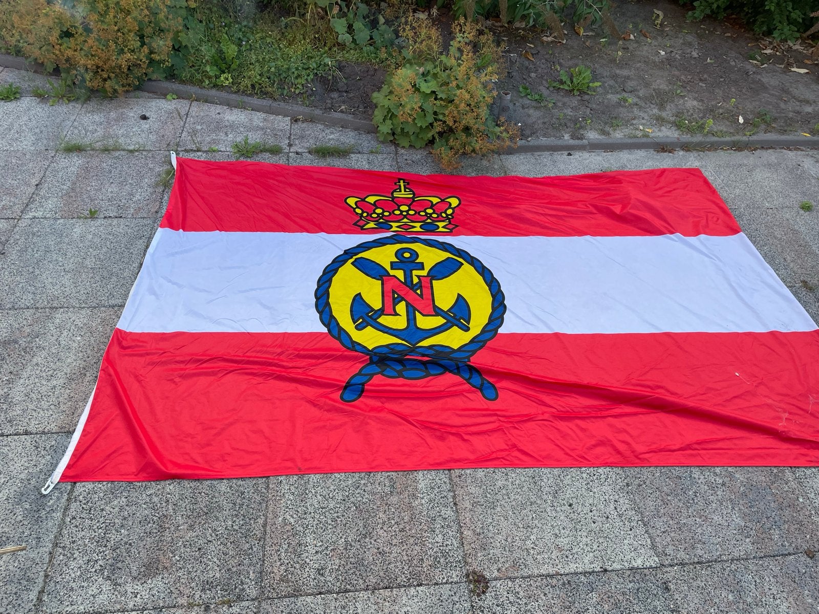 Neptunus vlag Delfzijl, Ophalen, Zo goed als nieuw