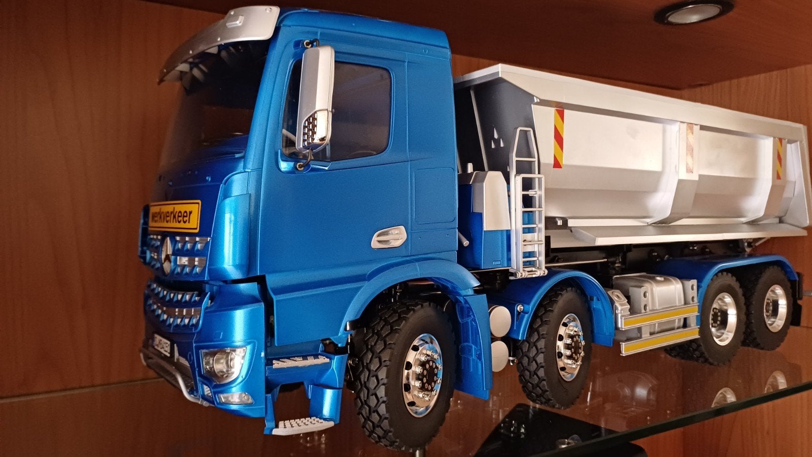 tamiya 8x4 kipper met mfc 01, Ophalen, Zo goed als nieuw, Overige schalen