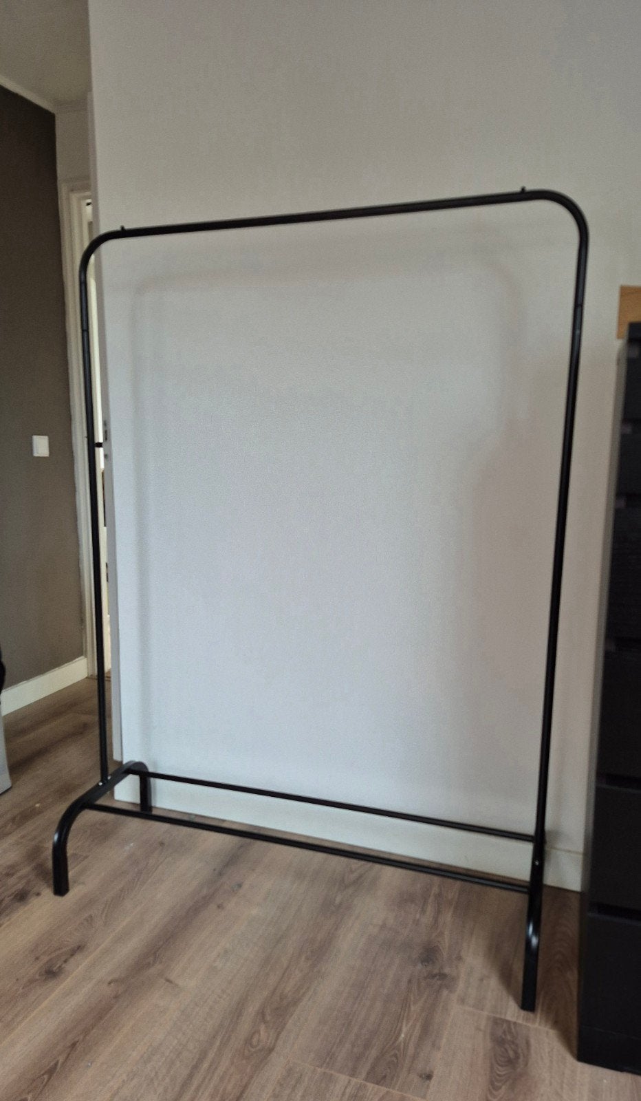 Zwart kledingrek - Hoogte 150cm, Diepte 40cm, Breedte 110cm, Ophalen, Nieuw