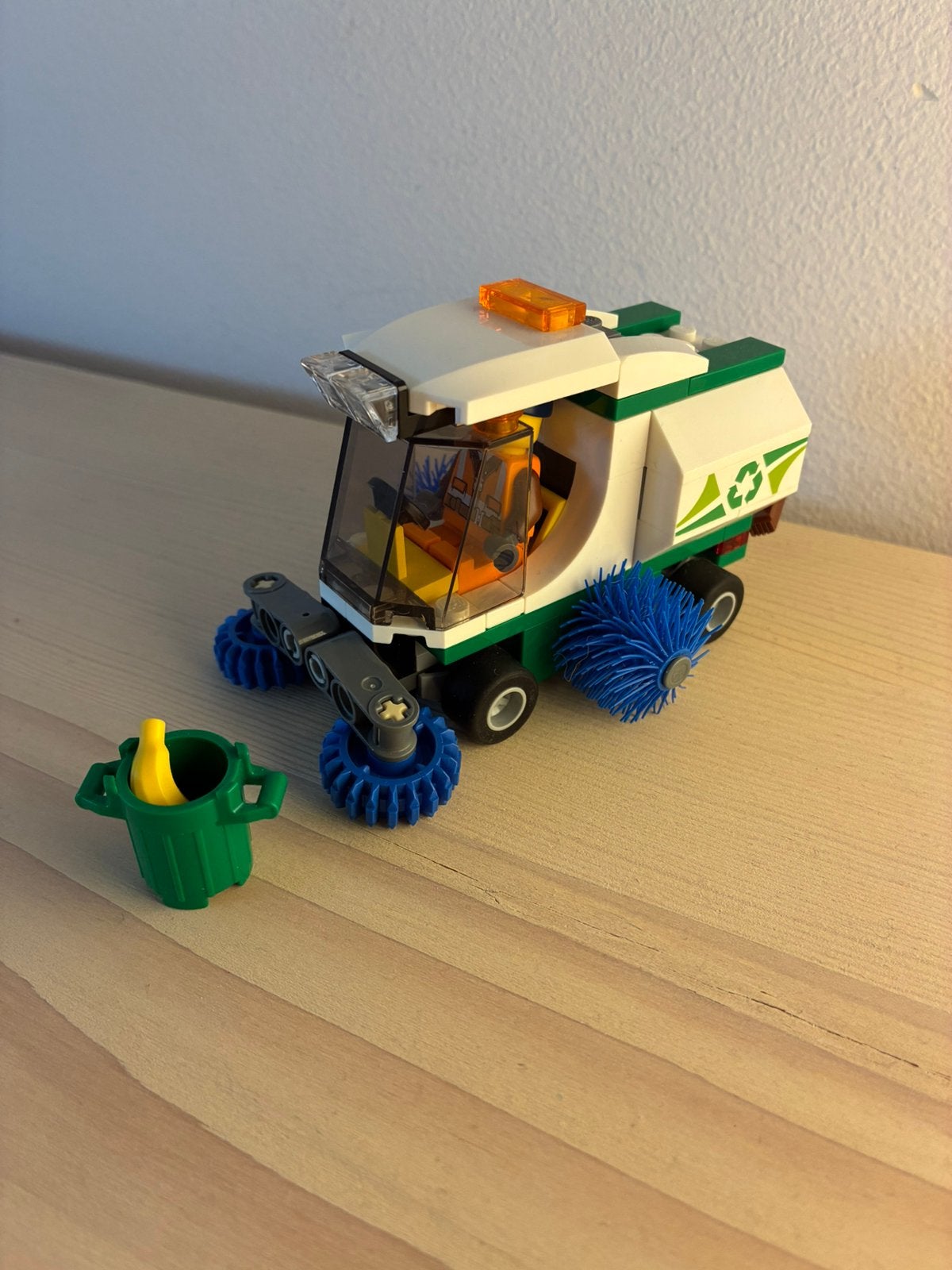 Lego City 60249 veegwagen, Ophalen of Verzenden, Zo goed als nieuw