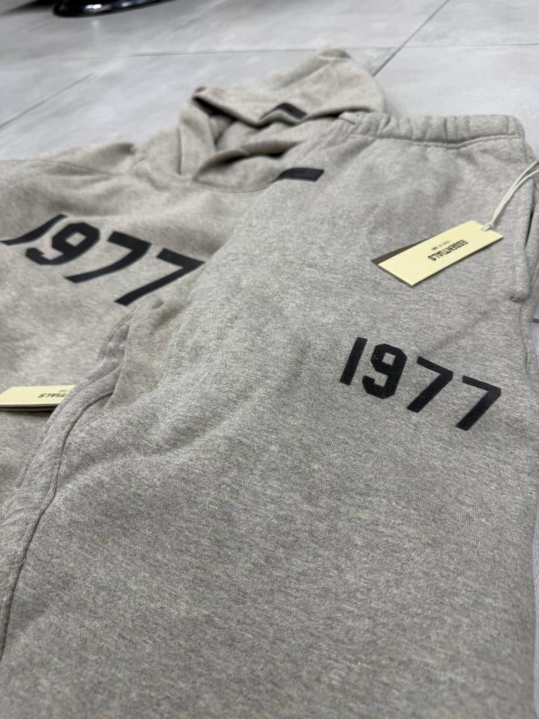 Essentials Fear of God Trainingspak grijs 1977, Ophalen of Verzenden, Nieuw