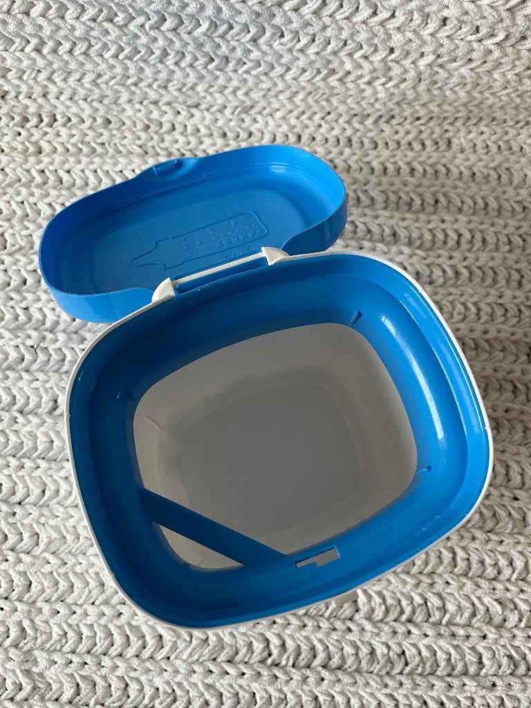 Bewaarbak poedermelk baby, Overige merken, Bewaarbakje, Ophalen of Verzenden, Zo goed als nieuw