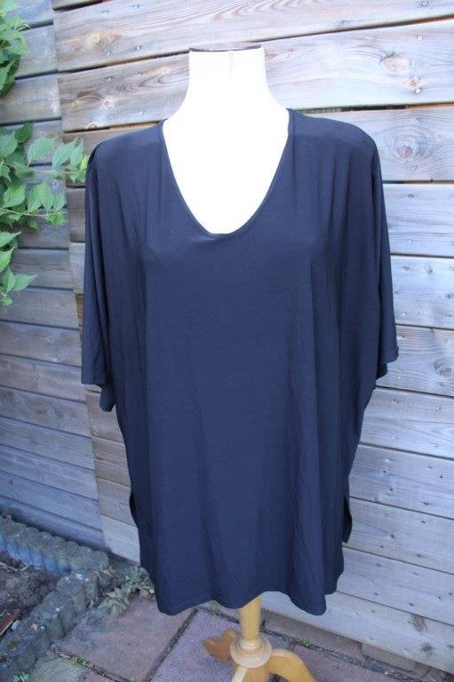 T-Shirt zwart Magna mt 60/62 Vaste prijs, Zwart, Shirt of Top, Ophalen of Verzenden, Magna