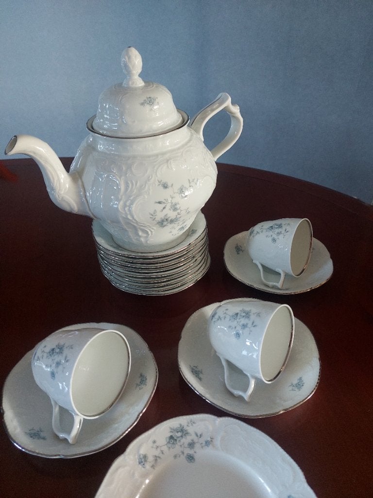 Rosenthal servies Sansoucci wit met zilveren randje & roosje, Ophalen of Verzenden