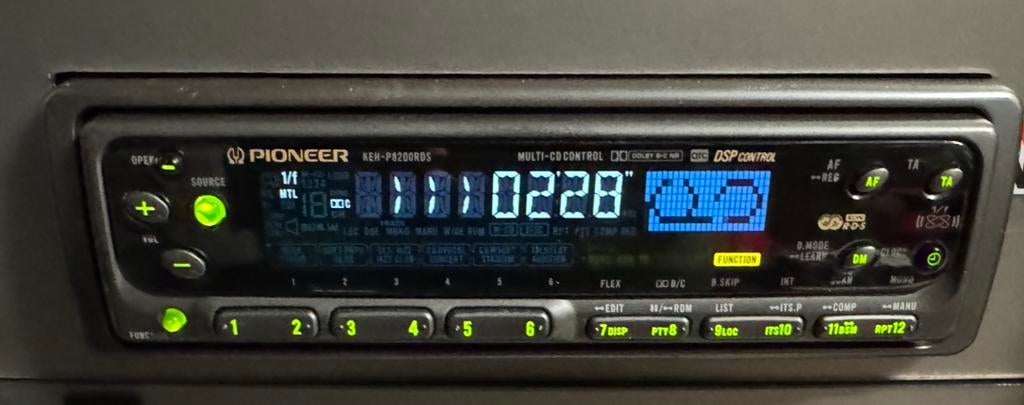 Pioneer KEH-P8200RDS Autoradio met Bluetooth adapter, Ophalen of Verzenden, Zo goed als nieuw