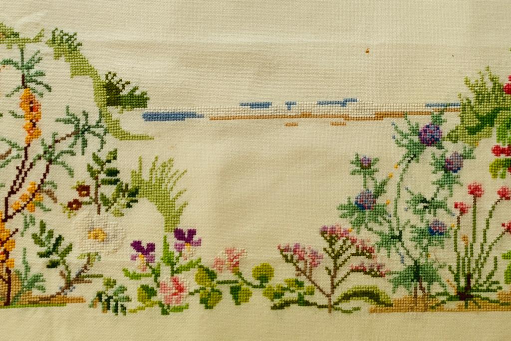 Groot vintage  borduurwerk van Duinlandschap, Ophalen of Verzenden, Overige typen