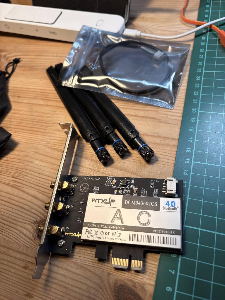 BCM943602CS PCIe Wi-Fi + Bluetooth Card, Ophalen of Verzenden, Nieuw, Intern
