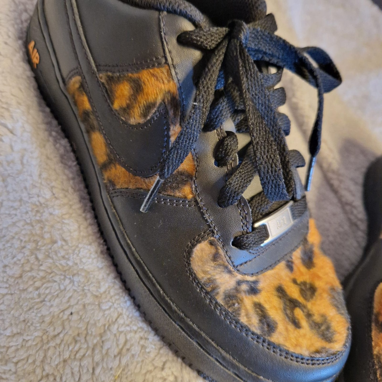 Nike Air Force 1 Customs Tijgerprint - Maat 39, Ophalen of Verzenden, Zo goed als nieuw, Sneakers of Gympen