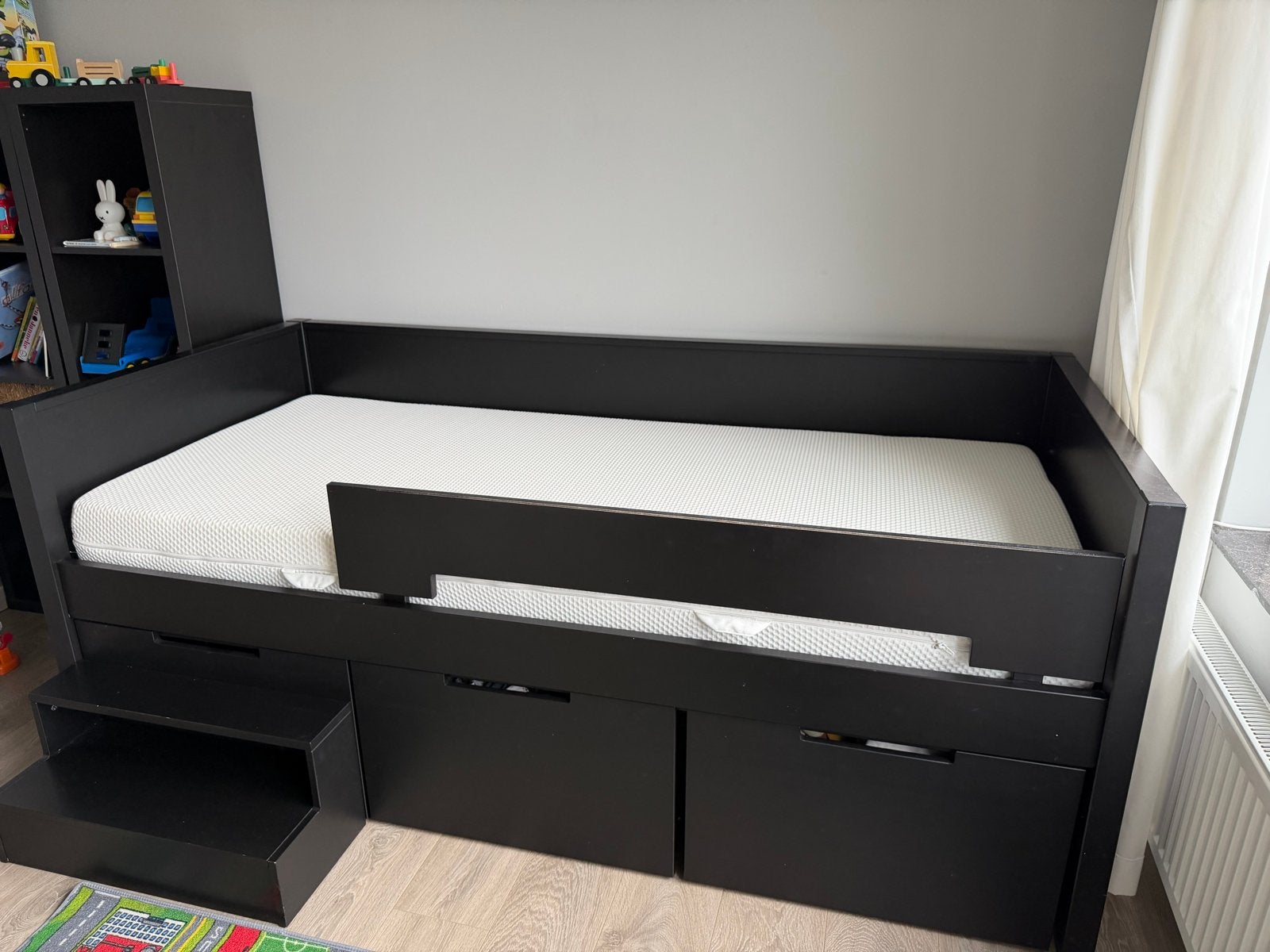 Eenpersoons bed met lades, trapje en matras 200x90, Ophalen, Eenpersoons, Zo goed als nieuw, Overige maten