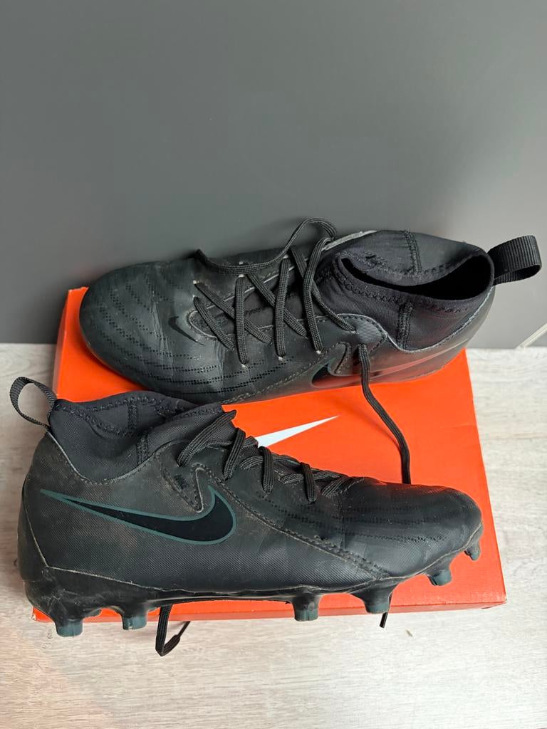 Nike Voetbalschoenen Maat 33 - Zwart, Ophalen of Verzenden, Gebruikt, Schoenen