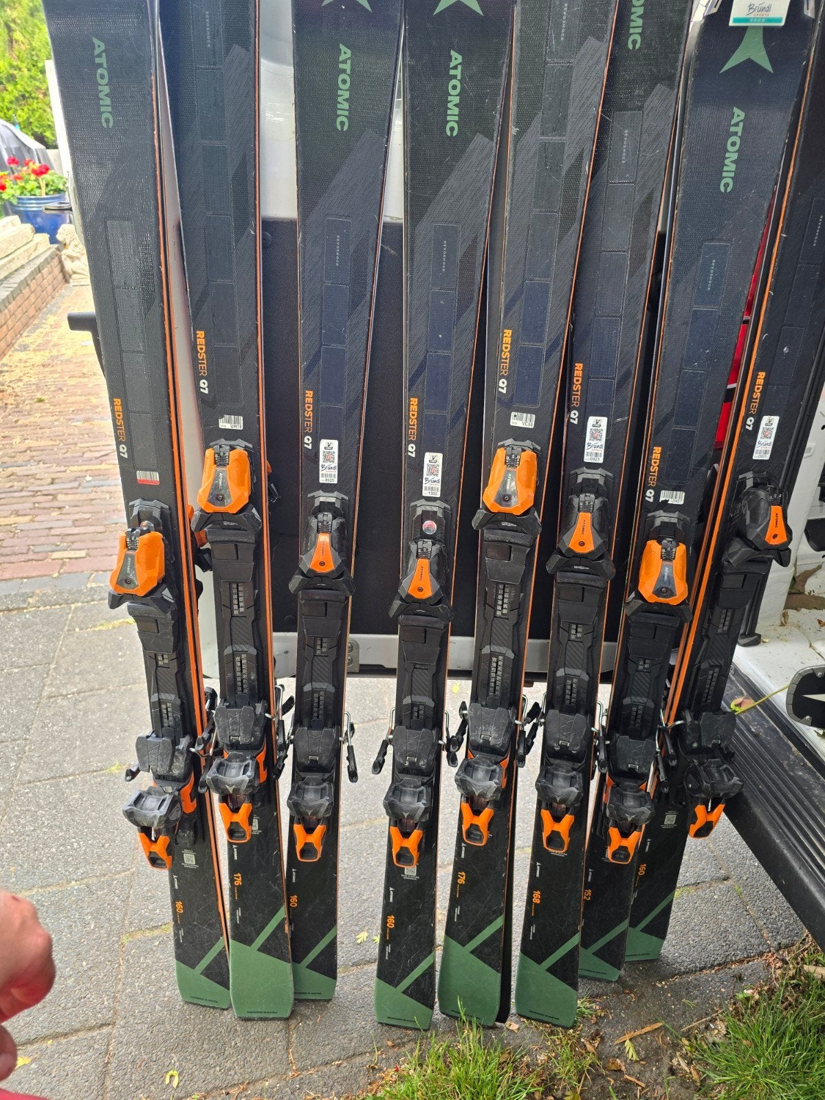 Atomic redster q7 revoshock 2025/26 all round  all sneuw ski, 160 tot 180 cm, Ophalen of Verzenden, Zo goed als nieuw, Carve