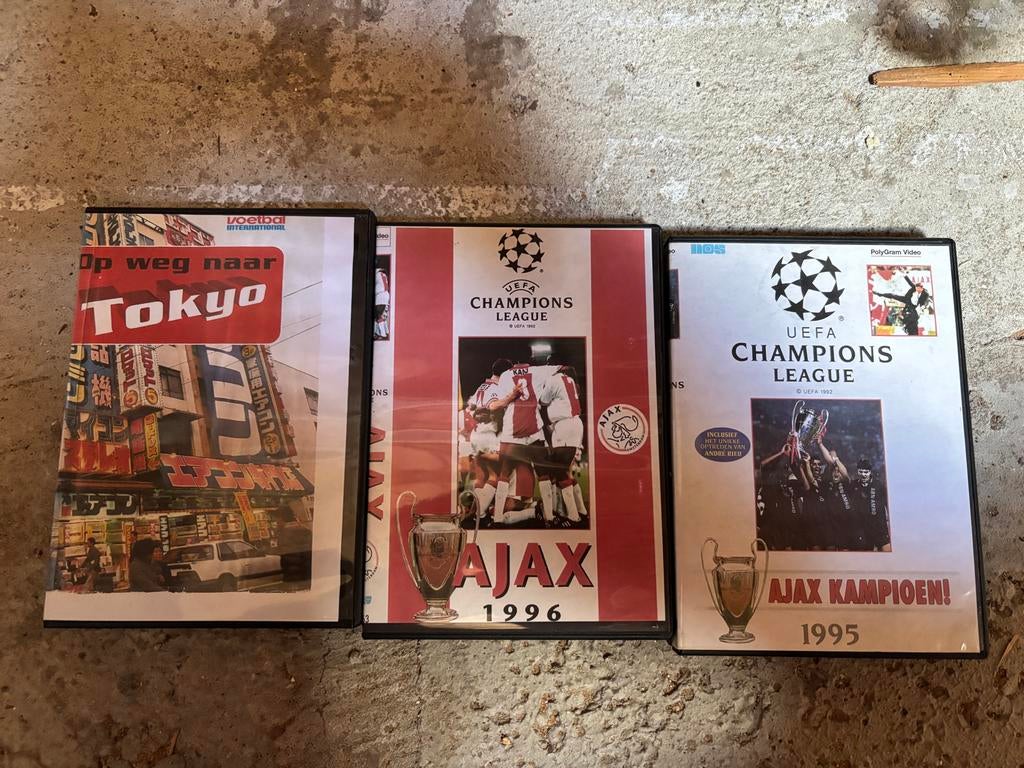 Ajax Champions League VHS banden 1995 & 1996 + Tokyo, Cd's en Dvd's, Alle leeftijden, Ophalen of Verzenden, Gebruikt
