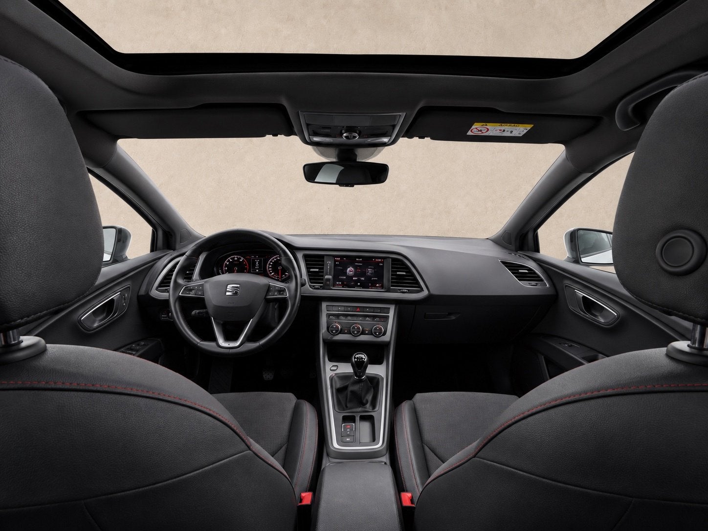 Seat LEON 1.5 TSI Xcellence+VirtualCockpit +Pano+Carplay+Dea, Auto's, Dealer onderhouden, 4 cilinders, Leon, 610 kg