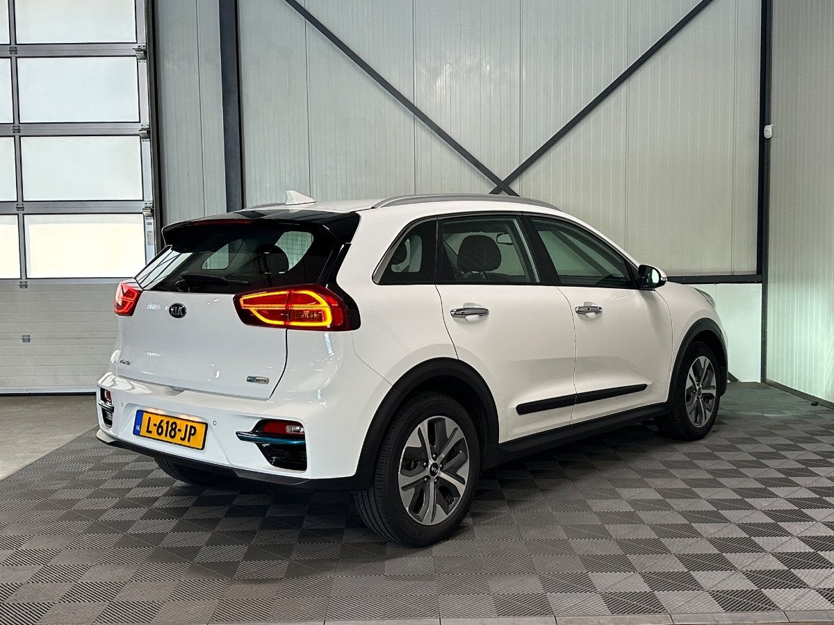 Kia e-Niro DynamicLine 39kWh 3-Fase | SoH 97% | Navi | Camer, Gebruikt, Verwarmde buitenspiegels, Origineel Nederlands, 39 kWh