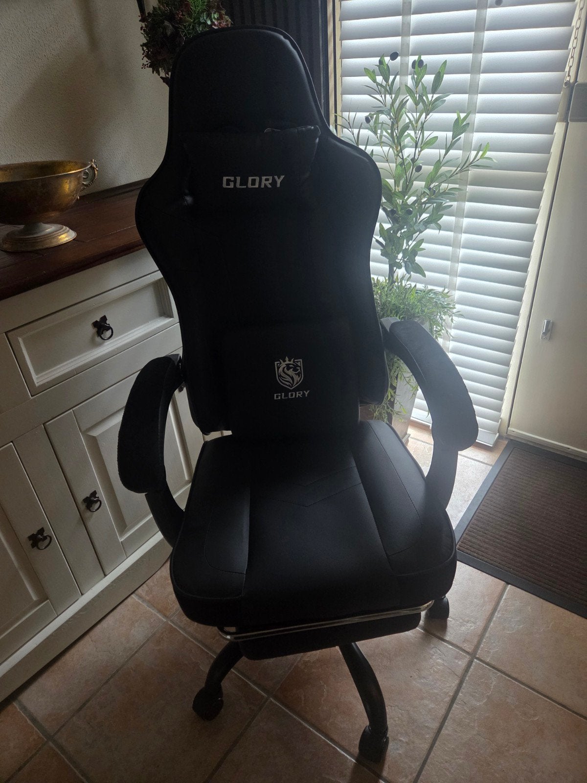 Hiaonyx gaming stoel met uitklapbaar voetenbank, Ophalen, Zwart, Nieuw, Gaming bureaustoel