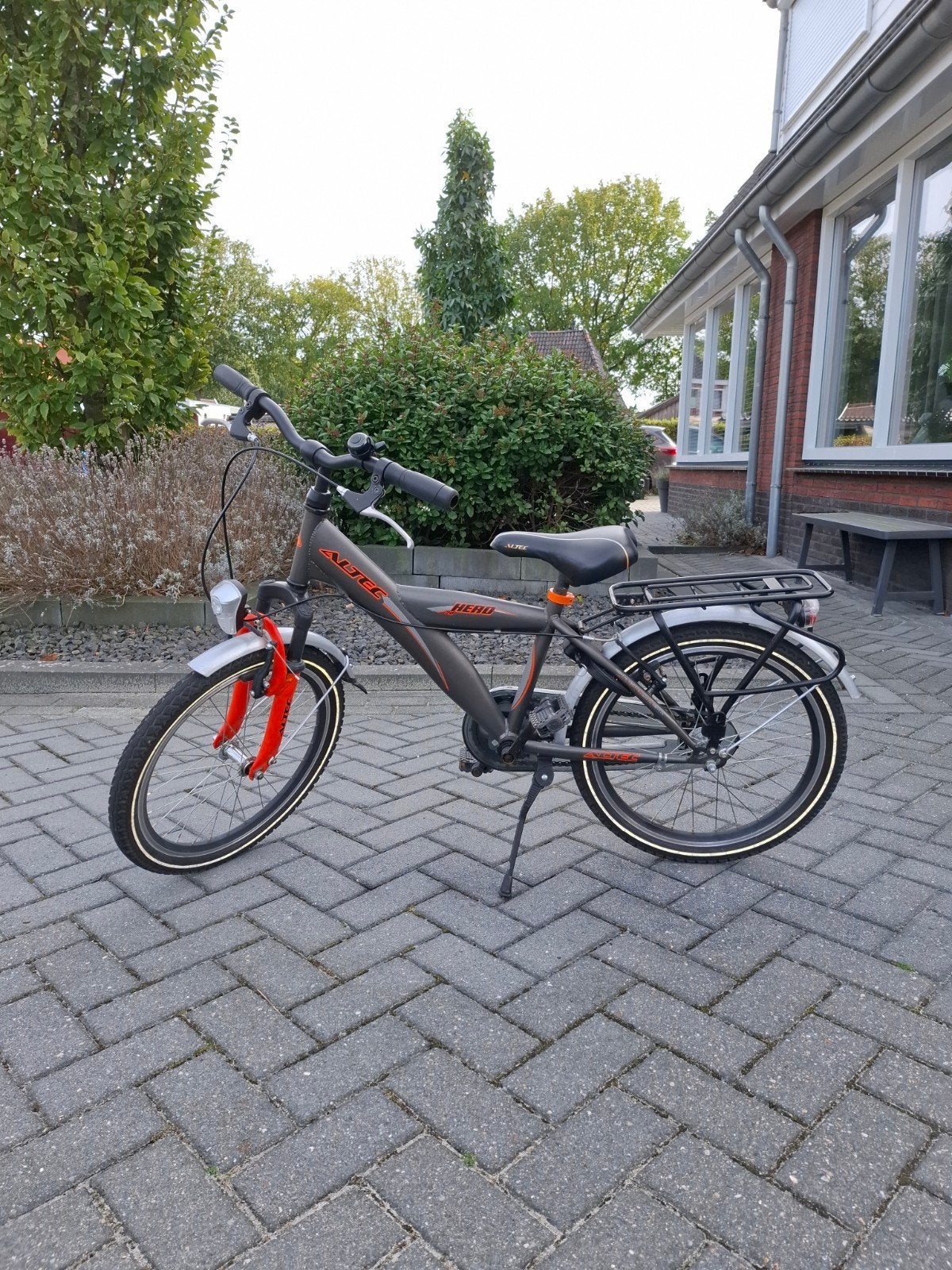 Altec Hero Kinderfiets 20 inch - Zo goed als nieuw, Terugtraprem, Altec, 16 tot 20 inch, Ophalen of Verzenden