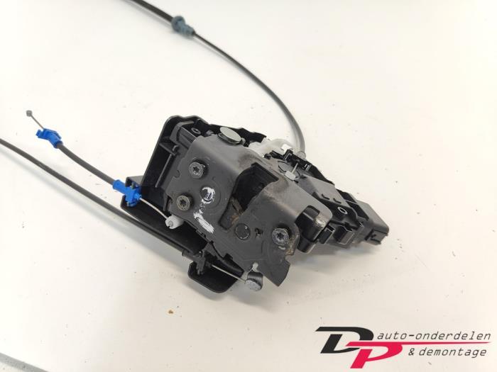 Deurslot Mechaniek 2Deurs links van een Volvo C30, Gebruikt, -, -, Ophalen of Verzenden