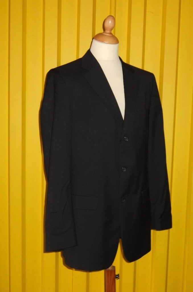 Hugo Boss zwart jasje met streepje maat 52, Maat 52/54 (L), Zwart, Ophalen of Verzenden, Zo goed als nieuw