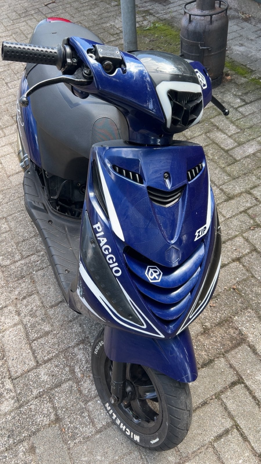 Piaggio zip 70 cc, Fietsen en Brommers, Scooters | Piaggio, Ophalen, Tweetakt, Zo goed als nieuw, 70 cc