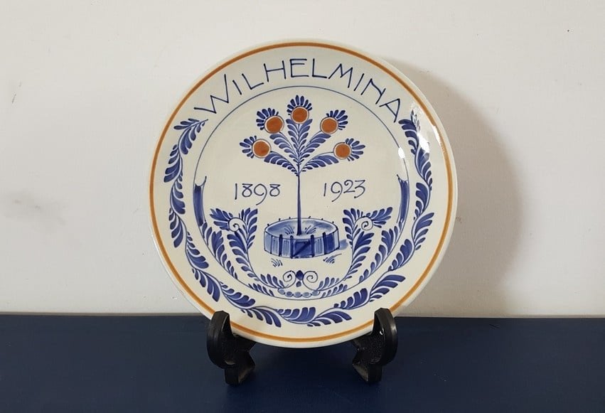 Bordje 25-jarig ambtsjubileum Wilhelmina 1898 - 1923, Verzenden, Gebruikt, Servies