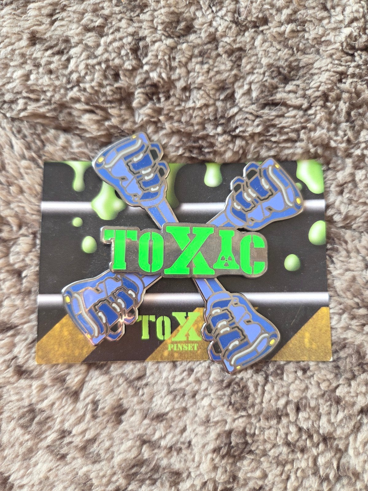 kermis Gelimiteerde Toxic  Pinset (Niek Moonen), Ophalen, Zo goed als nieuw, Overige onderwerpen, Speldje of Pin