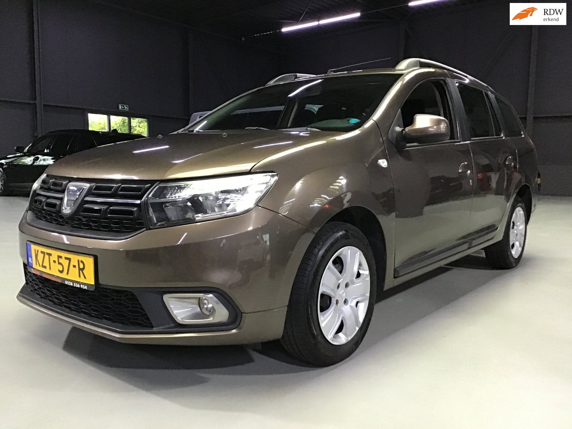 Dacia Logan MCV 1.5 dCi Prestige I Trekhaak I Airco I Cruise, Auto's, Voorwielaandrijving, Verwarmde buitenspiegels, Stof, Gebruikt