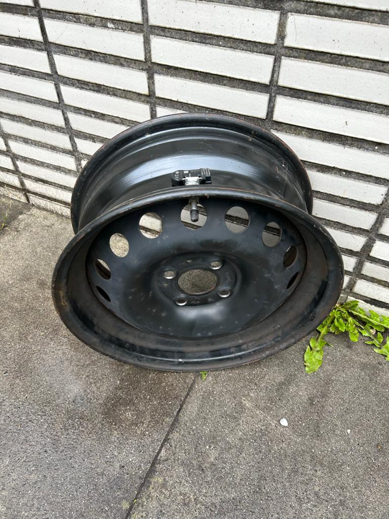 4 stuks 15” renault zoe Stalen velg met TPMS sensor, Auto-onderdelen, Ophalen, Gebruikt, 15 inch, Velg(en)