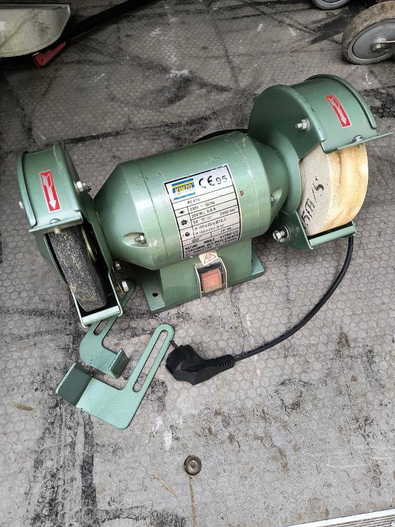 Slijpmachine KINZO, Doe-het-zelf en Verbouw, Gereedschap | Slijpmachines, Ophalen, Minder dan 700 watt, Werkbankslijpmachine