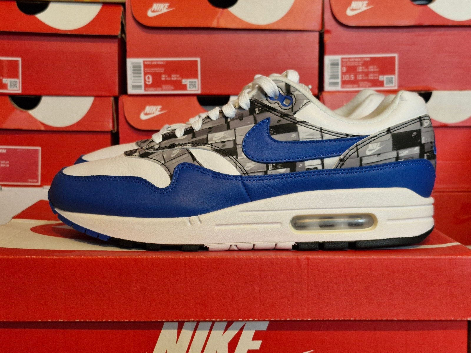 Nike Air Max 1 We Love Nike - us 9 eur 42.5, Blauw, Nike, Ophalen of Verzenden, Sneakers of Gympen