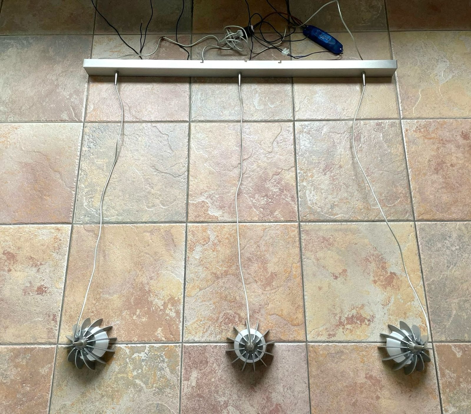 Moderne hanglamp met 3 spots voor eettafel, Ophalen, Gebruikt, G4, Metaal