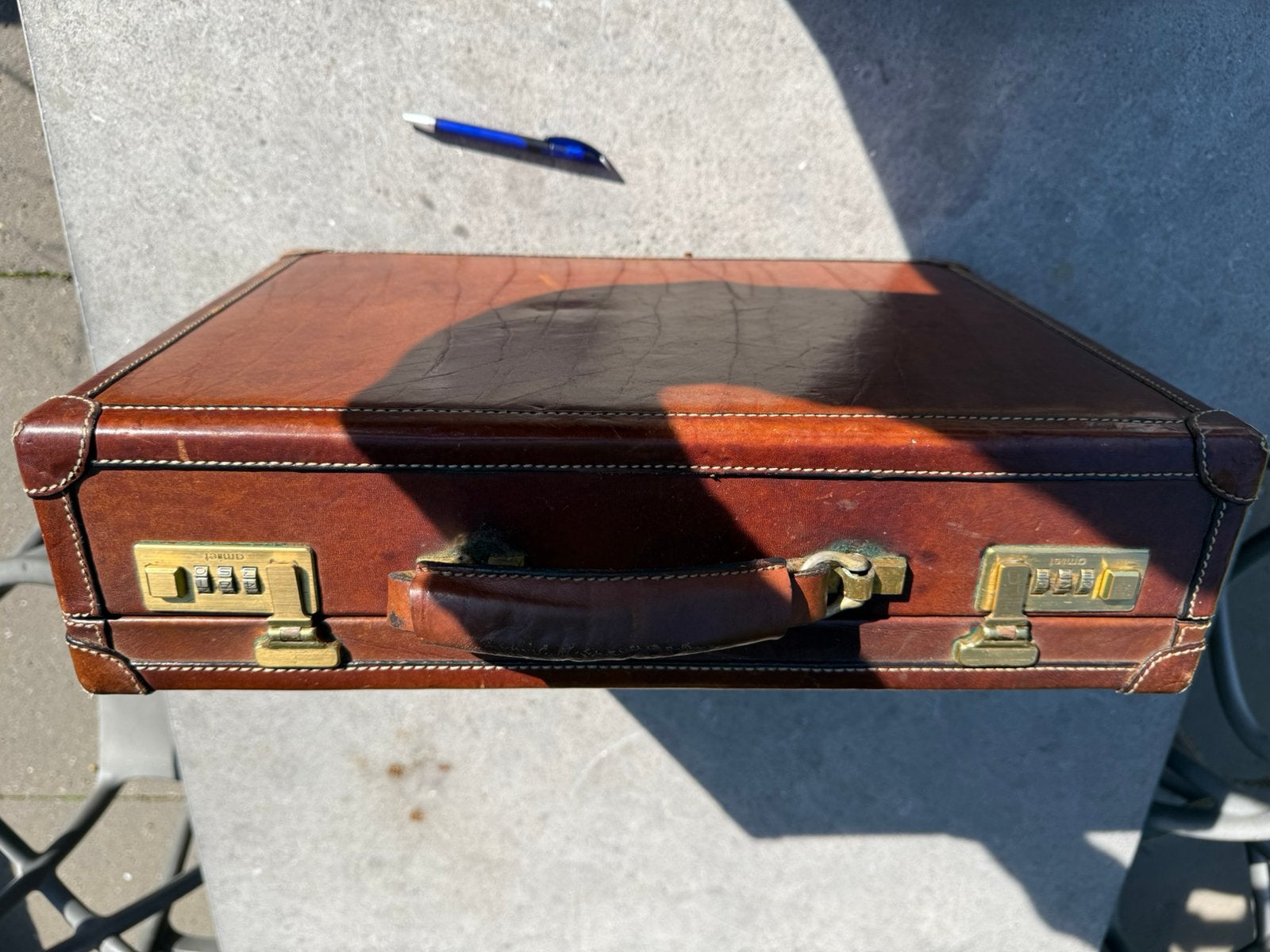 Vintage leren attache koffer, Sieraden, Tassen en Uiterlijk, Gebruikt, Slot, Ophalen of Verzenden, Minder dan 35 cm