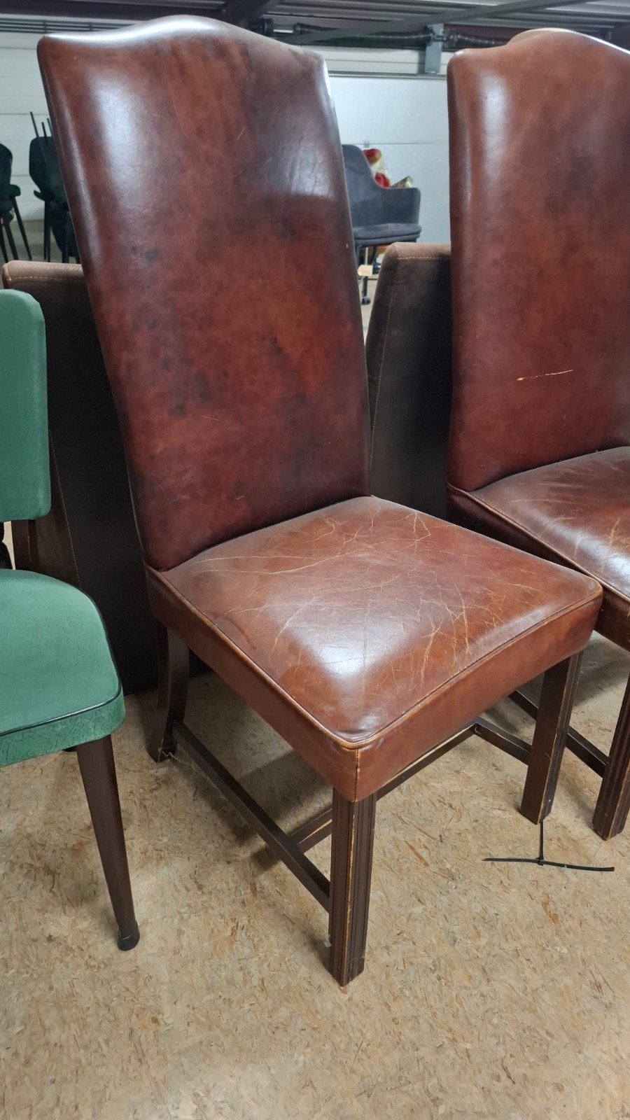 2 vintage kasteel leer chesterfield stoel leer hoge rug, Ophalen of Verzenden