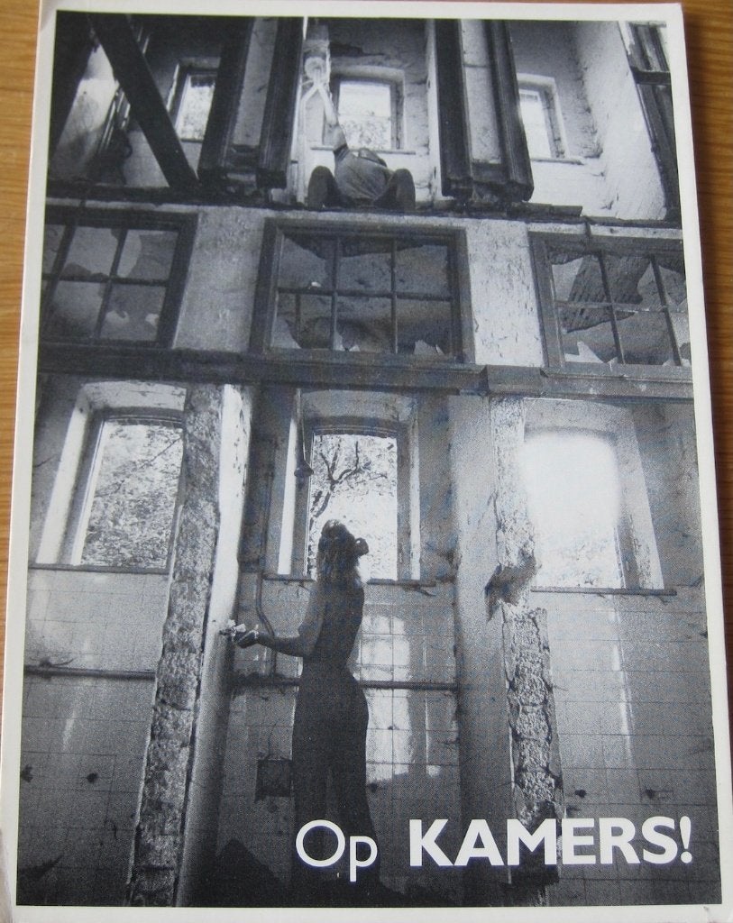Op kamers - foto van J. Polman op nieuwe ansichtkaart, Ophalen of Verzenden, 1980 tot heden, Ongelopen, Overige thema's