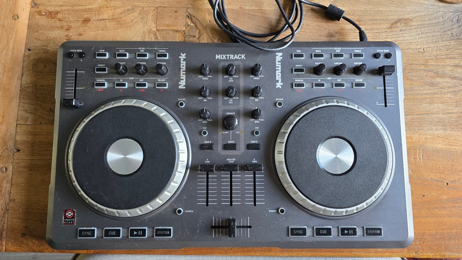 Numark Mixtrack DJ-controller (gebruikt, zonder audiokaart), Ophalen, Gebruikt